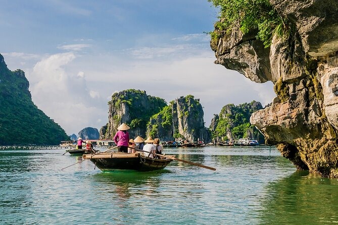 How to Get to Halong Bay from Hanoi (2026 Guide) | Travel Options & Tips
